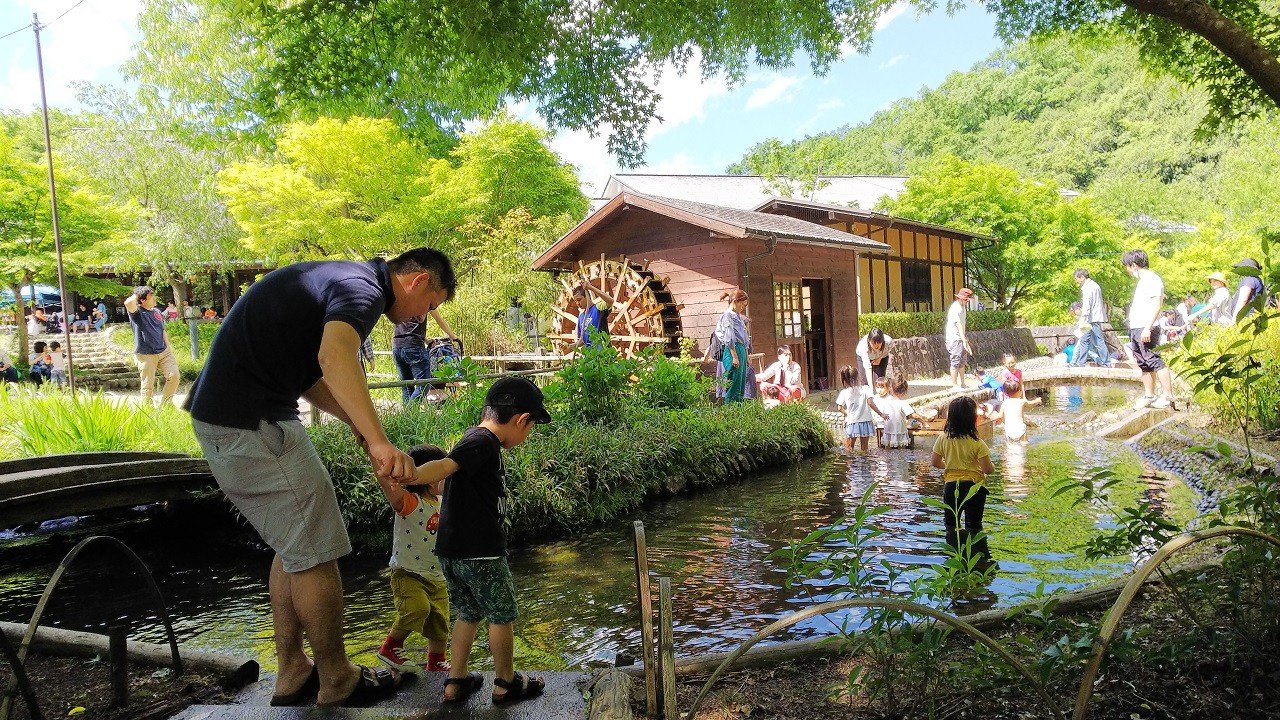 🏞️ 저녁노을 작은노을 만남의 마을 (유야케 코야케 후레아이노 사토) 이미지 1